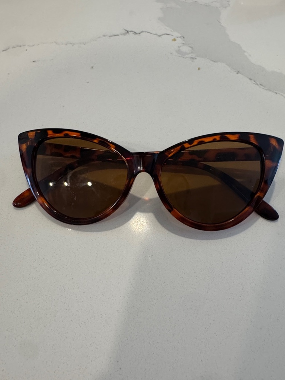 SHEIN Tortoiseshell Cat Eye Sunglasses